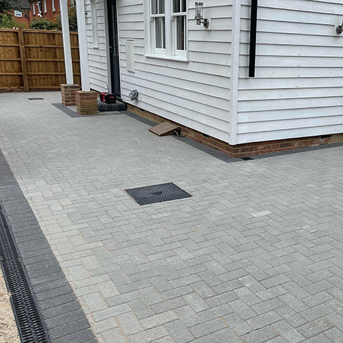 Global Landscaping & Drives